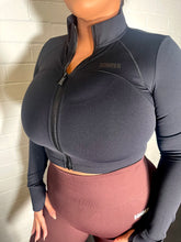 Load image into Gallery viewer, CROPPED FULL ZIP TOP BLACK