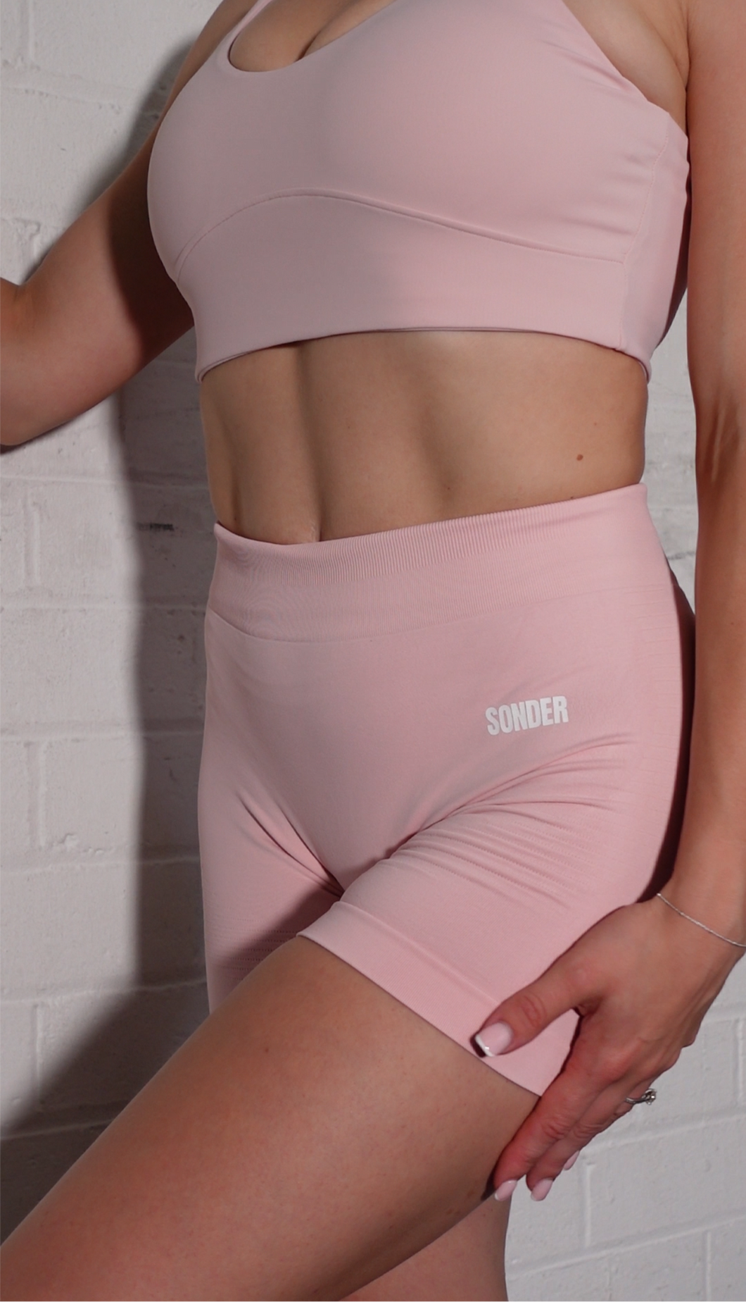 PETAL SCULPT SHORTS