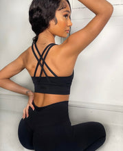 Load image into Gallery viewer, BLACK SPORTS BRA
